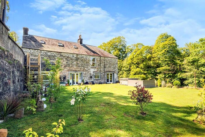 5 Bedroom Link Detached House For Sale In Langholm, Dumfries And Galloway, DG13