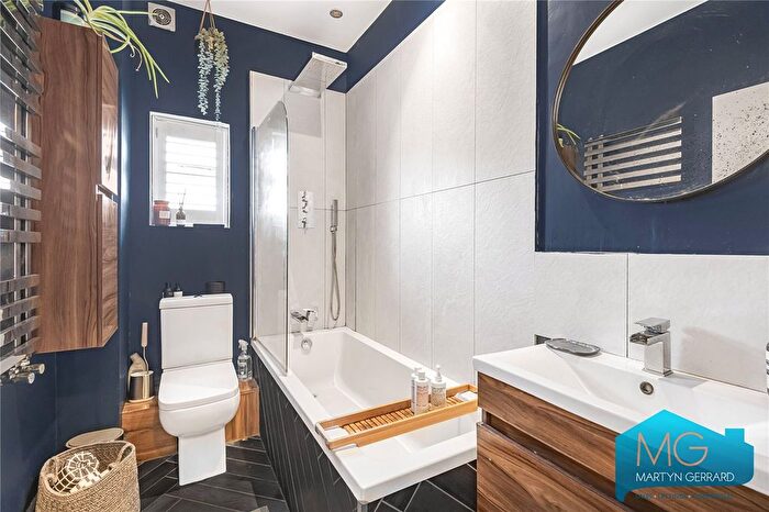 1 Bedroom Flat For Sale In Fairfield Road, London, N8