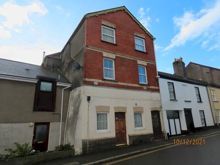 1 Bedroom Flat To Rent In Well Street, Torrington, EX38