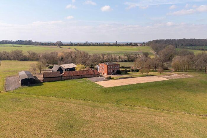 7 Bedroom Detached House For Sale In Bedford Road, Northill, SG18