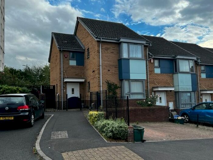 2 Bedroom End Of Terrace House To Rent In The Groves, Bishport Avenue, Bristol, BS13