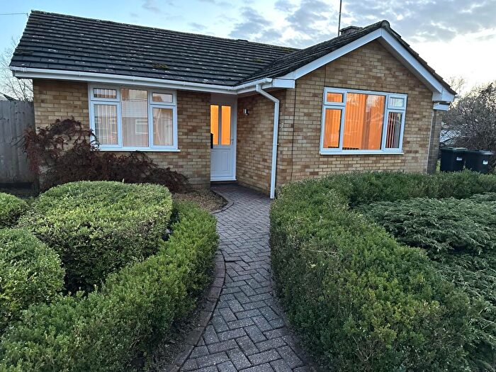 2 Bedroom Bungalow To Rent In Bedford Close, Fordingbridge, Hampshire, SP6
