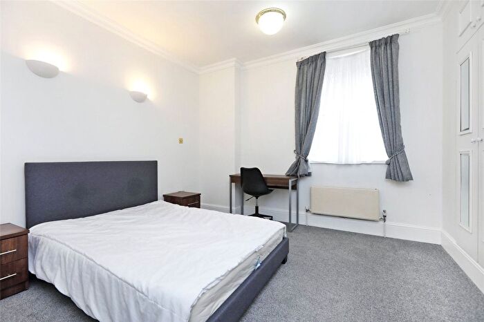2 Bedroom Flat To Rent In Barter Street, London, WC1A