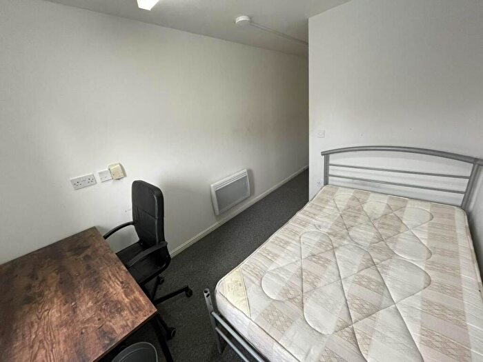 1 Bedroom Flat To Rent In Gwennyth House, Flat, Room, Gwennyth Street, Cathays, CF24