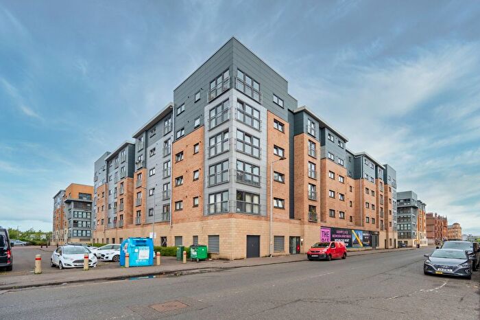 2 Bedroom Flat To Rent In Pollokshaws Road, Flat -, Pollokshields, Glasgow, G41