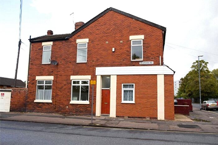 6 Bedroom Terraced House To Rent In Denmark Road, Rusholme, Manchester, M15