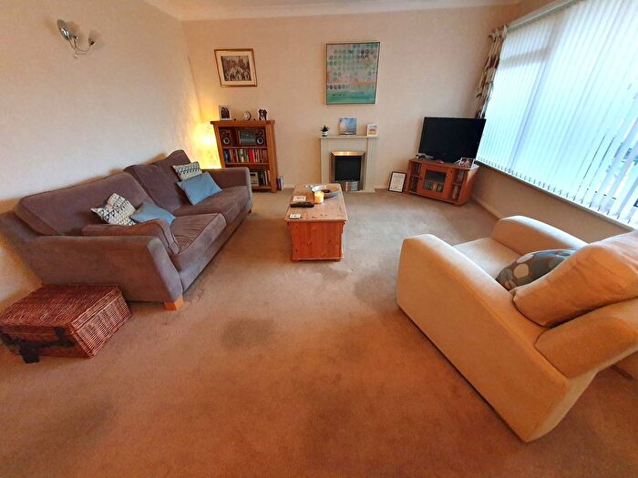 2 Bedroom Flat To Rent In Cypress Close, Whitstable, CT5