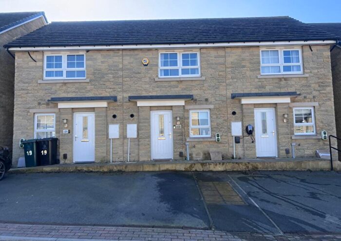 2 Bedroom Terraced House For Sale In Fern Avenue, Clayton, Bradford, BD14