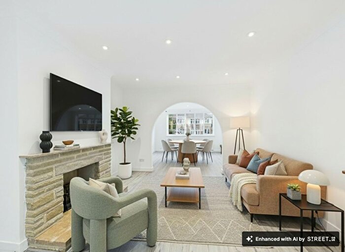 3 Bedroom Property To Rent In Breakspear Road, Ruislip, HA4