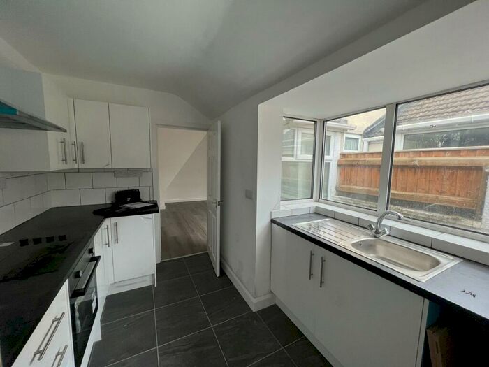 3 Bedroom Terraced House To Rent In Ripon Street, Grimsby, DN31