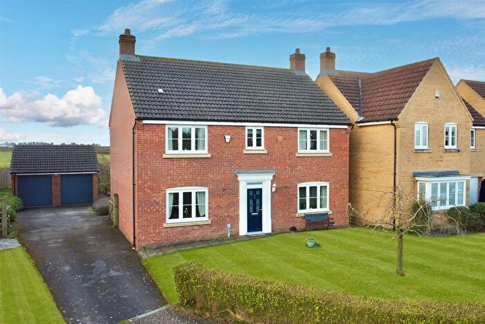 4 Bedroom Detached House For Sale In Temple Goring, Navenby, Lincoln, LN5