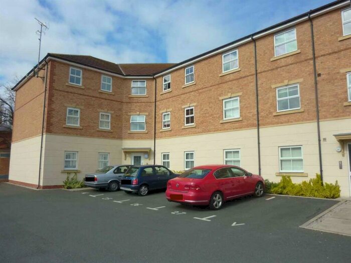 2 Bedroom Apartment To Rent In Cysgod Y Bryn, Rhos On Sea, Colwyn Bay, LL28