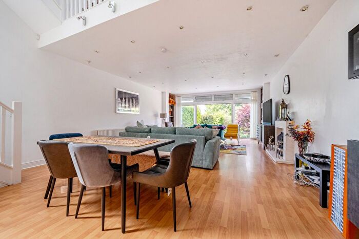 4 Bedroom Detached House For Sale In Sutherland Avenue, Biggin Hill, Kent, TN16