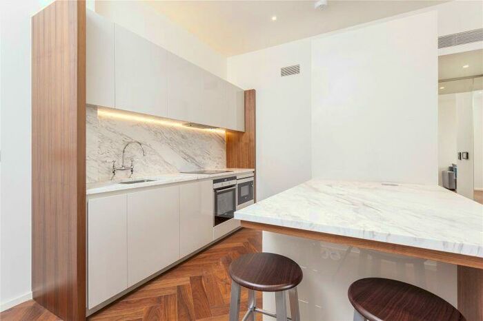 1 Bedroom Flat To Rent In Ambassador Building, Embassy Gardens, London, SW11