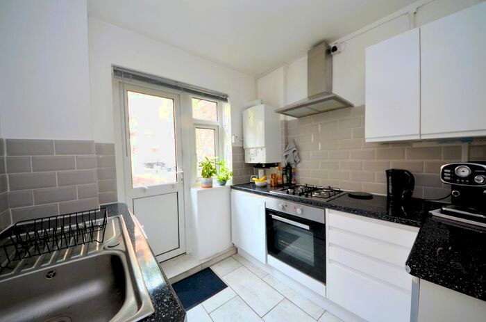 Studio To Rent In Matlock Court, Denmark Hill Estate, London, SE5