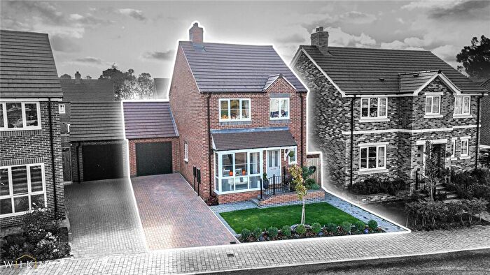 3 Bedroom Detached House For Sale In Charlecote Drive, Tamworth, Staffordshire, B79