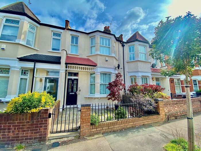 4 Bedroom House To Rent In Gordon Road, Wanstead, London, E11