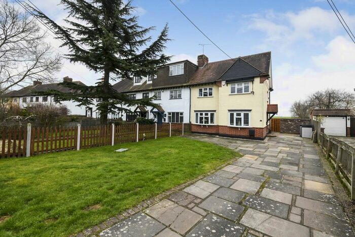 4 Bedroom End Of Terrace House For Sale In Church Lane, Great Warley, Brentwood, Essex CM13