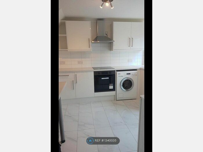 3 Bedroom End Of Terrace House To Rent In Leach Road, Bicester, OX26