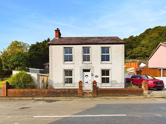 3 Bedroom Detached House For Sale In Whitemill, Carmarthen, SA32