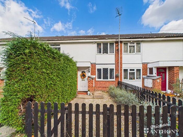 2 Bedroom Terraced House For Sale In Lower Close, Aylesbury, Buckinghamshire, HP19