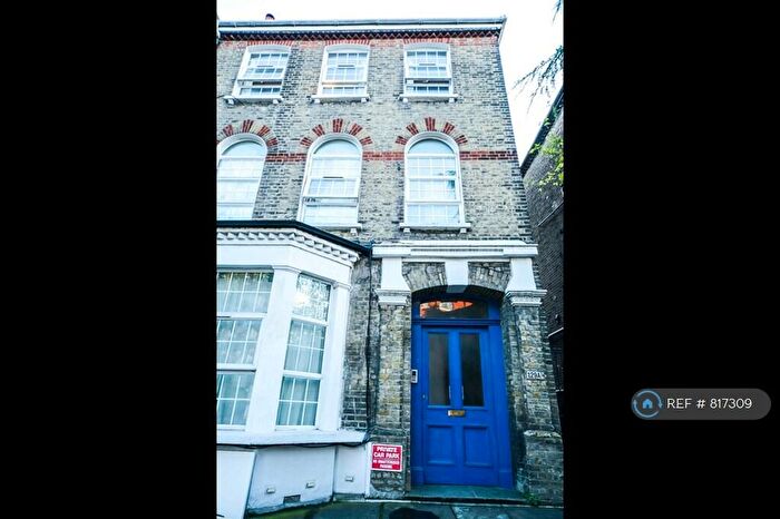 2 Bedroom Flat To Rent In Brecknock Road, London, N19