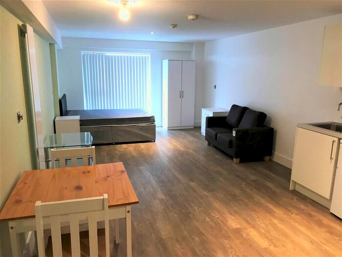 Studio To Rent In Scholes Street, Oldham, OL1