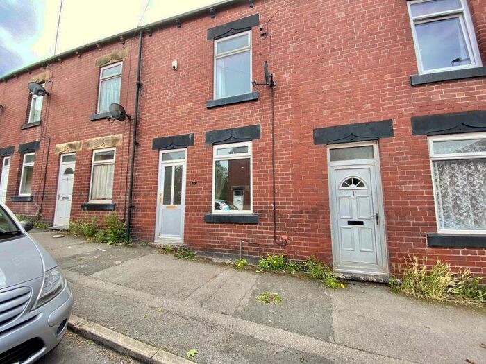 2 Bedroom Terraced House To Rent In Pond Street, Barnsley, S70