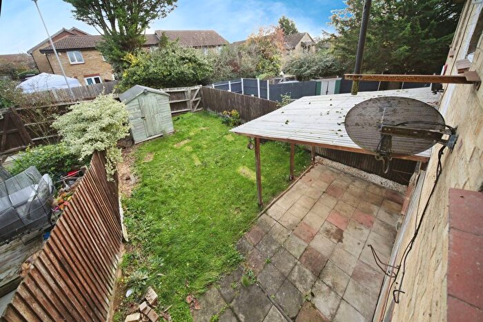 2 Bedroom Terraced House For Sale In Gilderdale, Luton, LU4