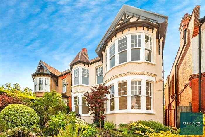 5 Bedroom Semi-Detached House To Rent In Church Crescent, Finchley, N3