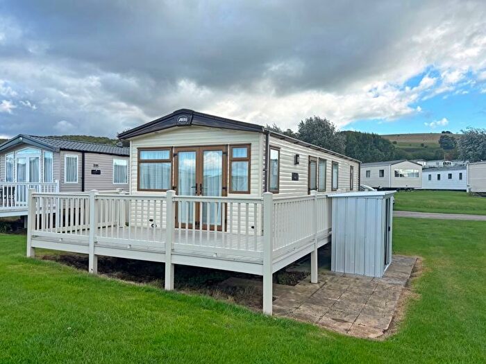 2 Bedroom Park Home For Sale In Watchet, TA23