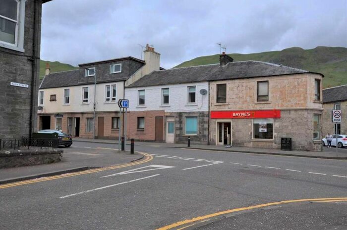3 Bedroom Flat To Rent In Ochil Street, Tillicoultry, FK13