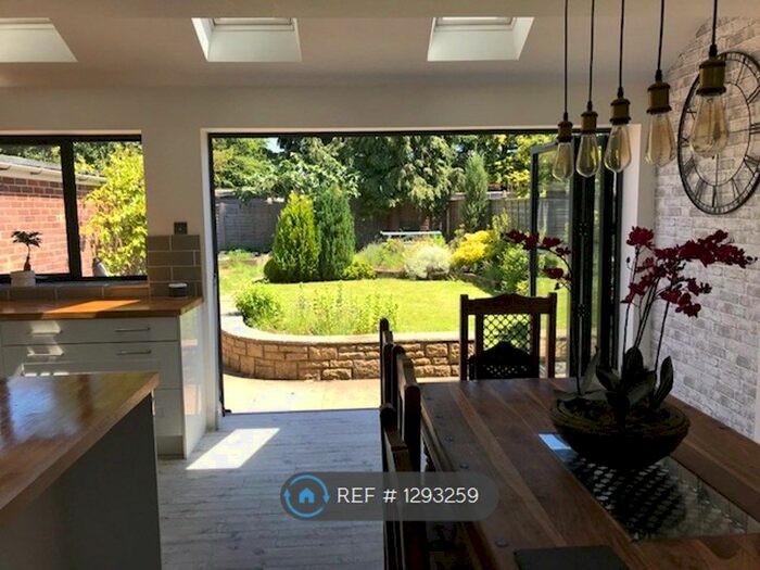 3 Bedroom Detached House To Rent In Landor Road, Whitnash, Leamington Spa CV31