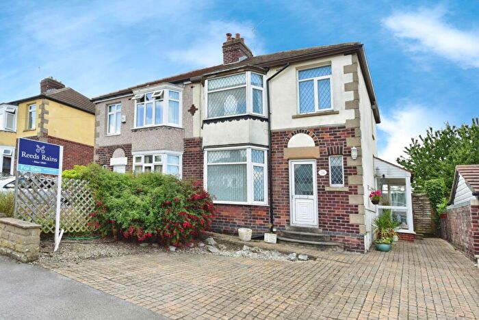3 Bedroom Semi-Detached House For Sale In Norton Lees Square, Sheffield, South Yorkshire, S8