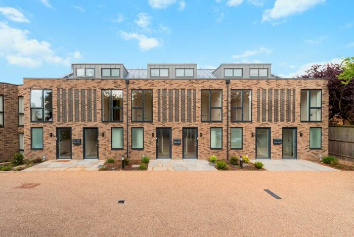 3 Bedroom Terraced House To Rent In Thomas Hardy Mews, Streatham, SW16