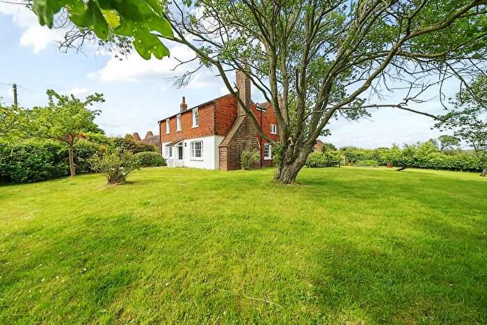 5 Bedroom Detached House To Rent In Sherenden Road, Tudeley, Tonbridge, TN11