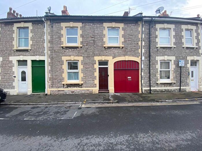 2 Bedroom Flat To Rent In Palmer Street, Weston-super-Mare, North Somerset, BS23