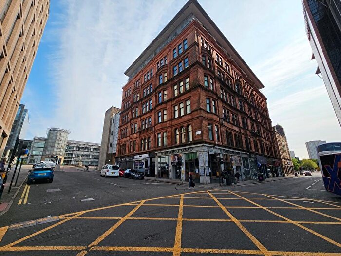 2 Bedroom Apartment To Rent In Renfield Street, Glasgow, G2