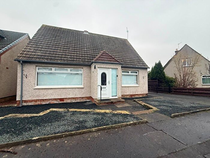 3 Bedroom Detached House To Rent In Mckane Place, Dunfermline, Fife, KY12