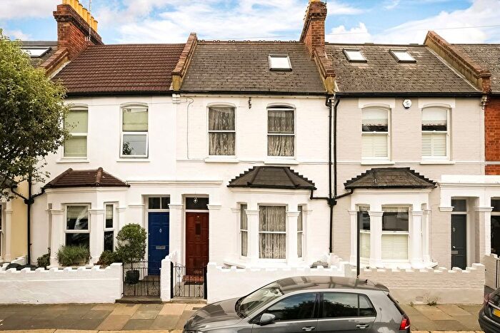 3 Bedroom Property For Sale In Rosaline Road, London, SW6