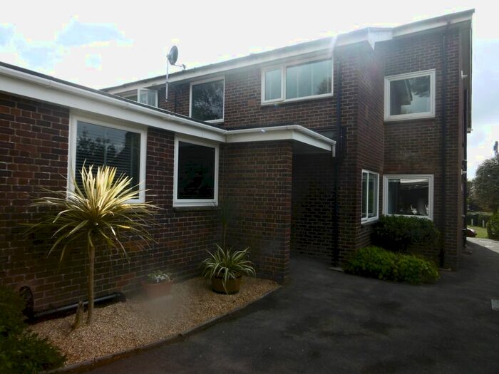 2 Bedroom Flat To Rent In Lindsay Place, Bassett Green Village, SO16