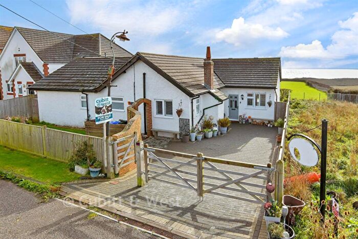 4 Bedroom Chalet For Sale In Harbour View Road, Newhaven, East Sussex, BN9