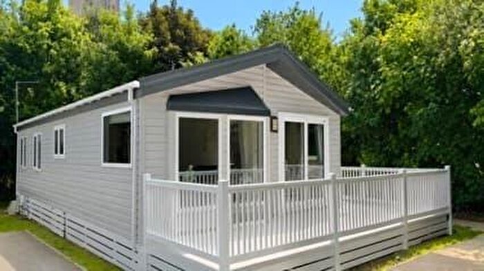 2 Bedroom Lodge For Sale In Willerby Everleigh, Broadland Sands Holiday Park, Coast Road, Lowestoft, Suffolk, NR32