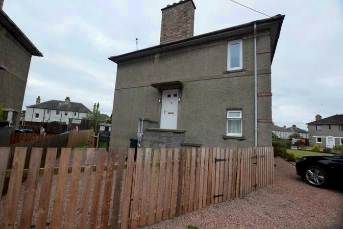 2 Bedroom Flat To Rent In Balvaird Place, Perth, PH1