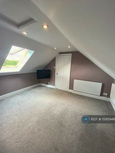 2 Bedroom End Of Terrace House To Rent In Clementsbury, Brickendon, Hertford, SG13