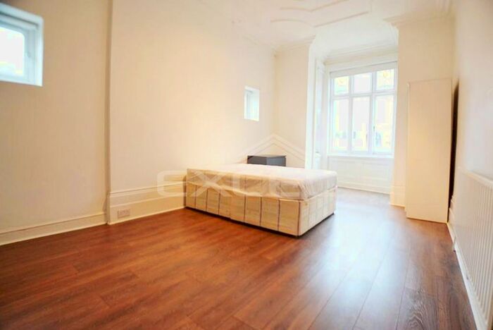 Studio To Rent In Parsifal Road, West Hampstead, London, NW6