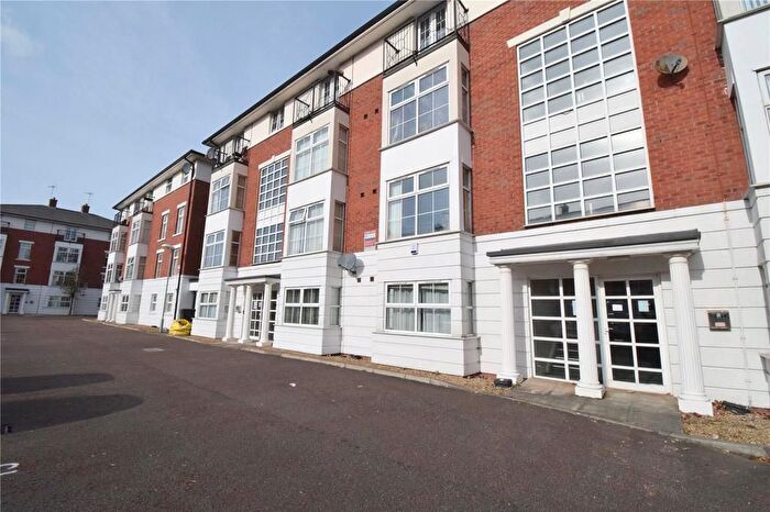 2 Bedroom Flat To Rent In Chancellor Court, Liverpool, L8