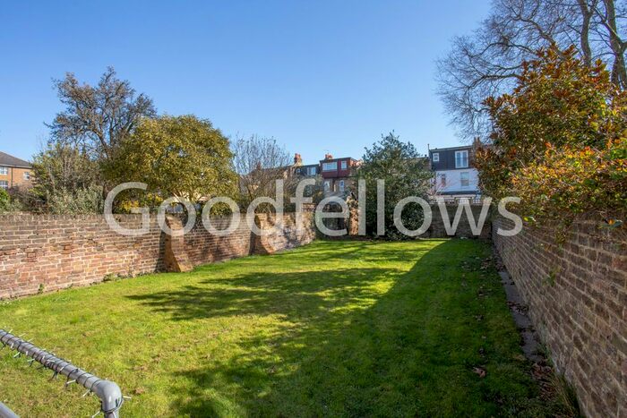 2 Bedroom Flat To Rent In Pelham Road, Wimbledon, SW19