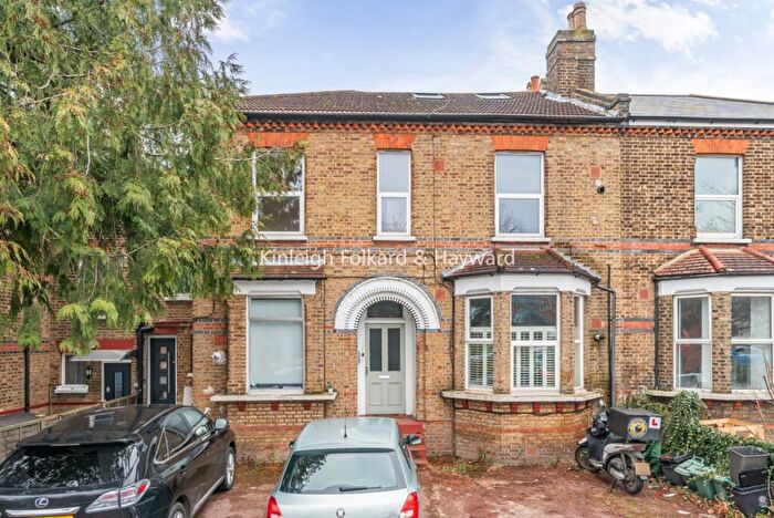 2 Bedroom Flat To Rent In Croydon Road, Penge, SE20