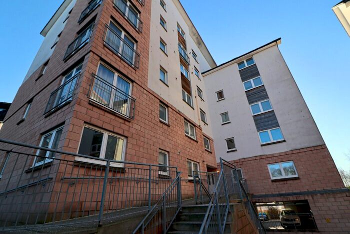 2 Bedroom Flat To Rent In Shaw Crescent, Aberdeen, AB25